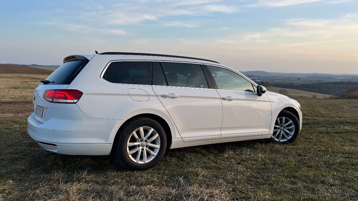 2015 Volkswagen PASSAT - 3