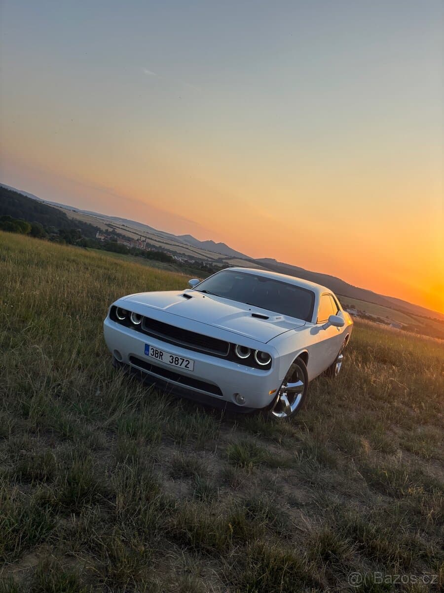 2012 Dodge CHALLENGER - 3