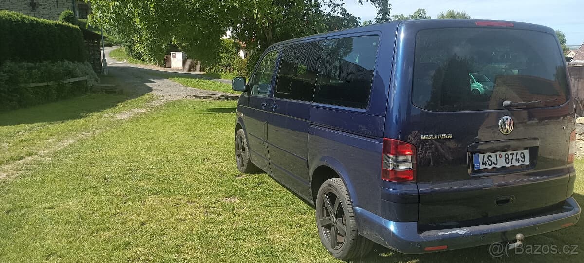 2010 Volkswagen MULTIVAN - 3