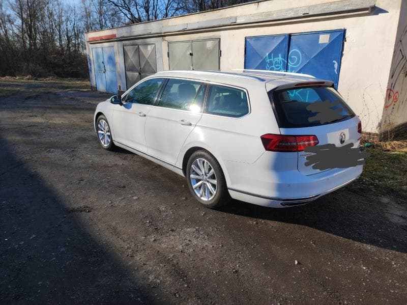 2015 Volkswagen PASSAT - 3
