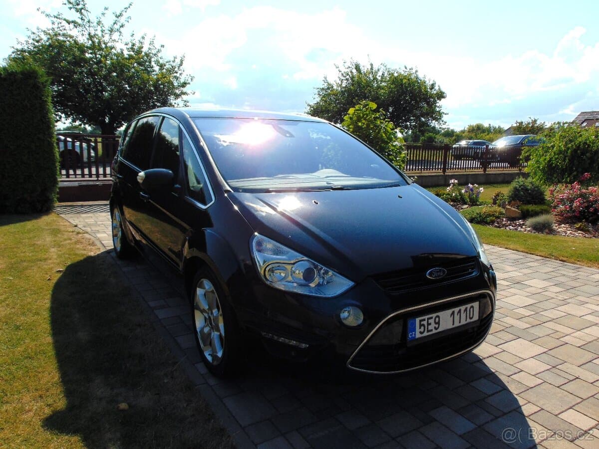 2013 Ford S-MAX - 3