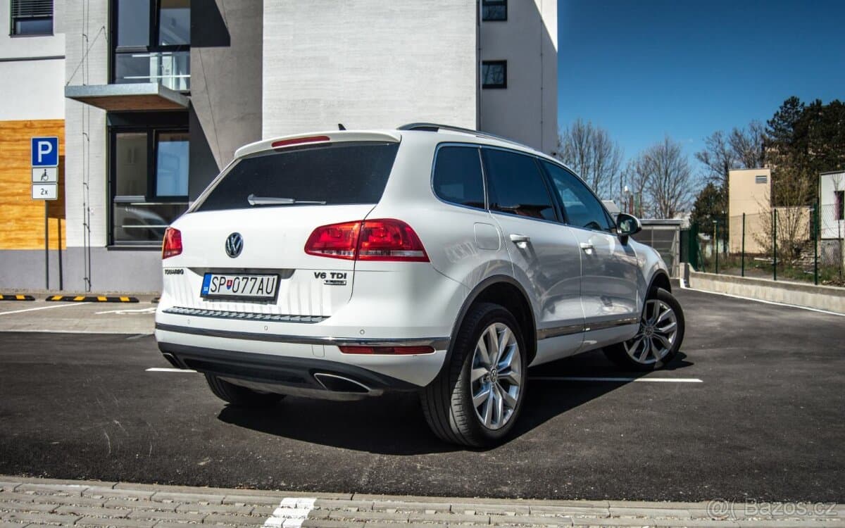 2015 Volkswagen TOUAREG - 3