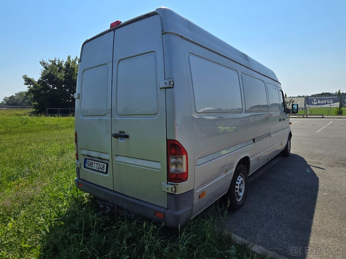 2005 Mercedes-Benz SPRINTER - 3