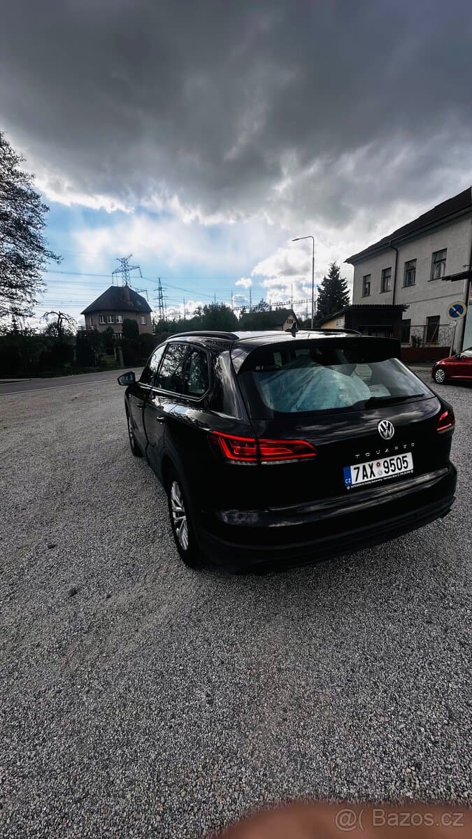 2019 Volkswagen TOUAREG - 3
