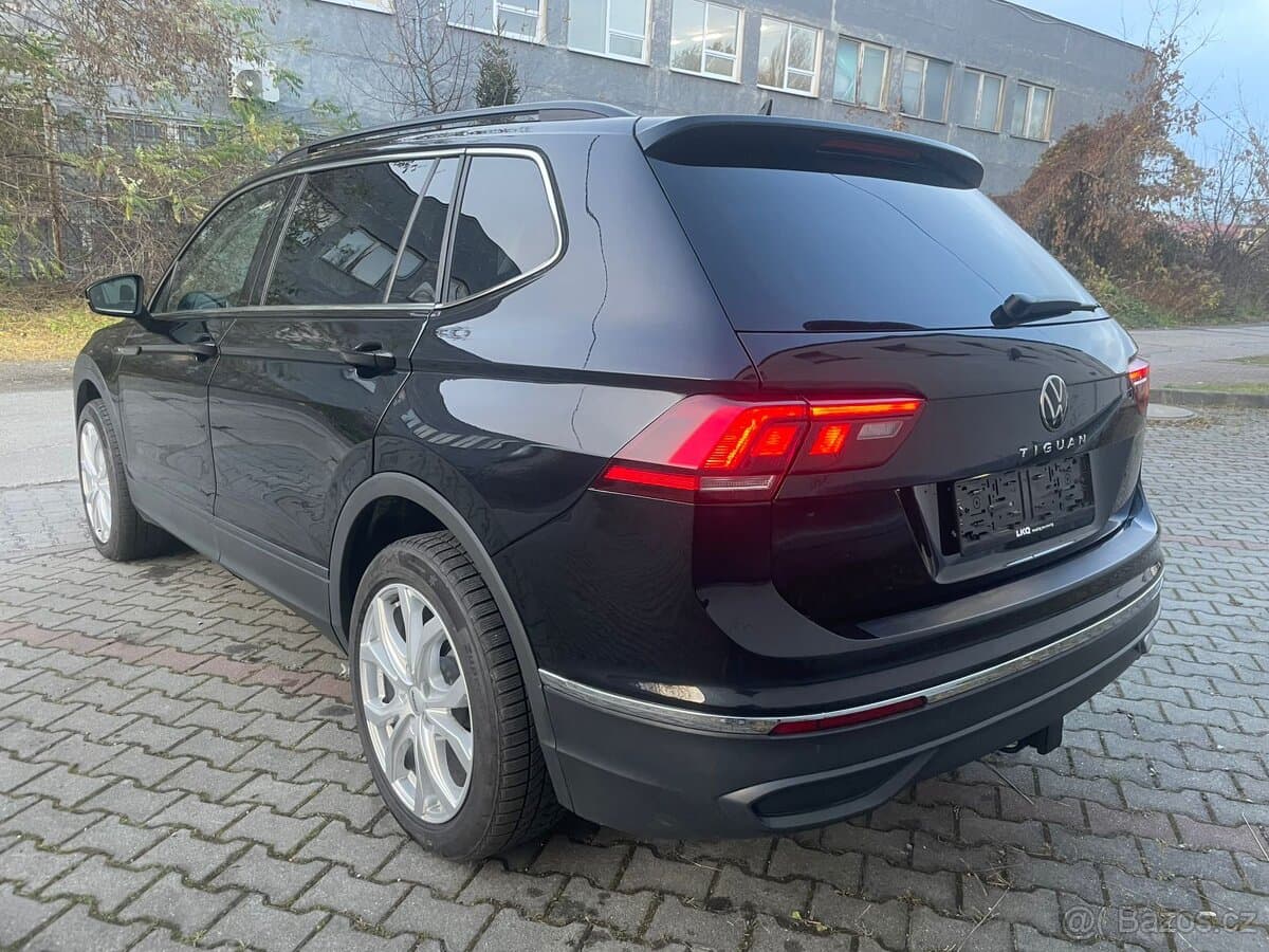 2023 Volkswagen TIGUAN - 3