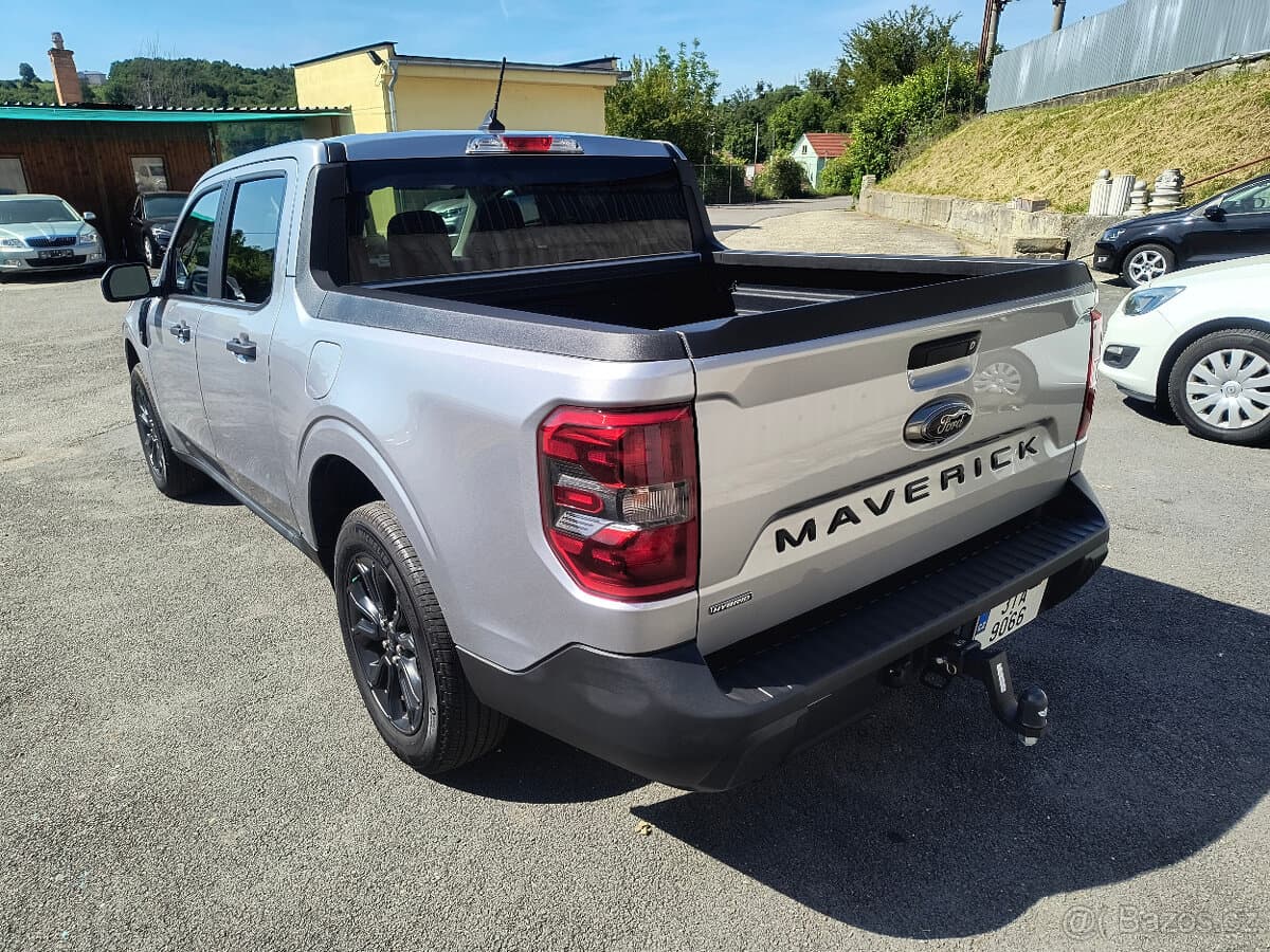 2025 Ford MAVERICK - 3