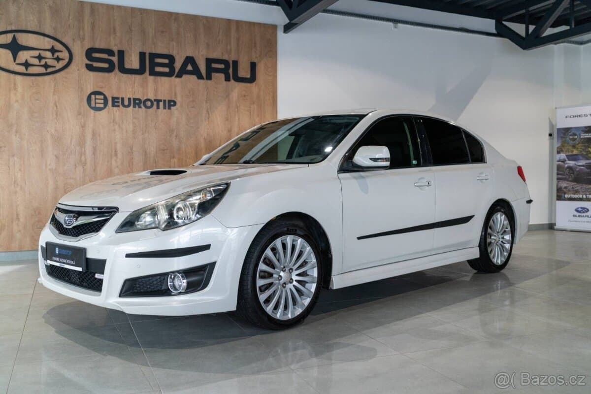 2010 Subaru LEGACY - 3