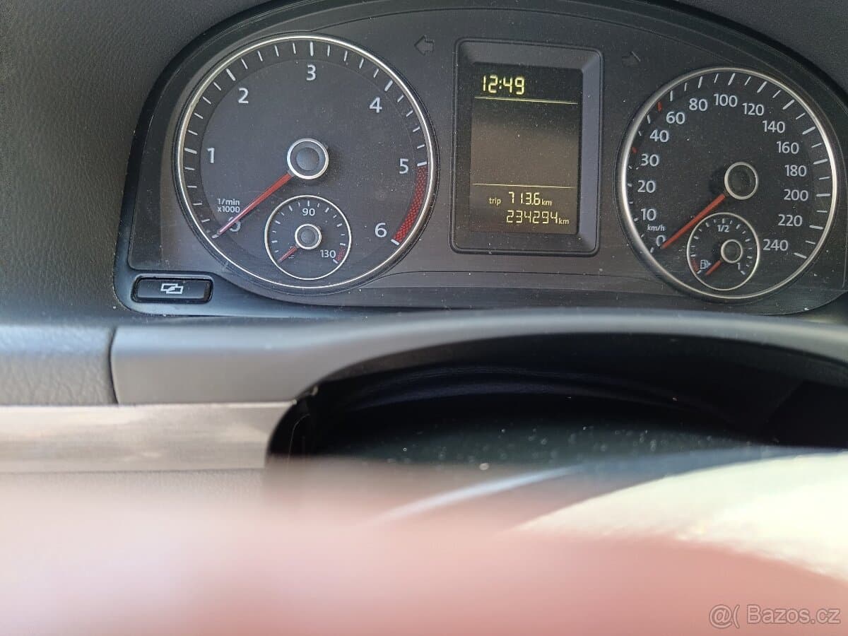 2011 Volkswagen TOURAN - 3