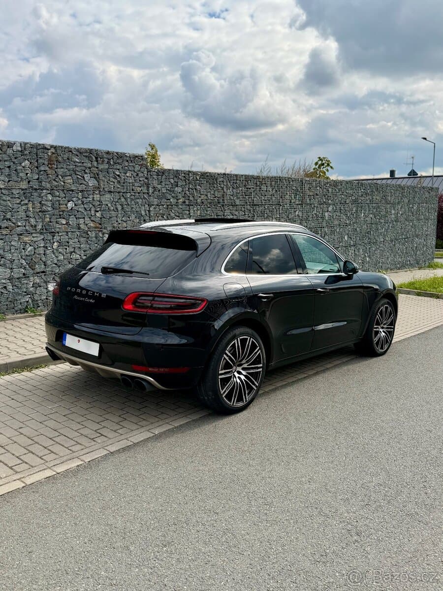 2017 Porsche MACAN - 3