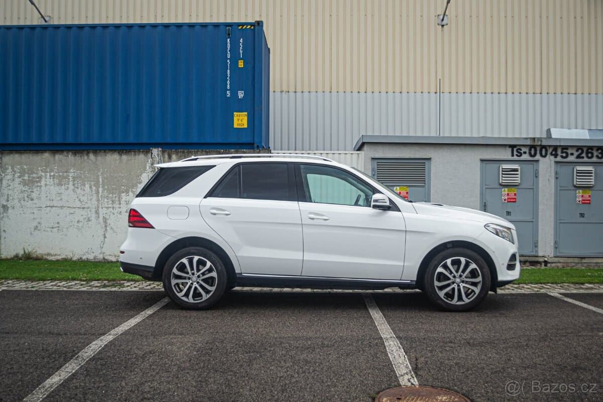 2017 Mercedes-Benz GL - 3