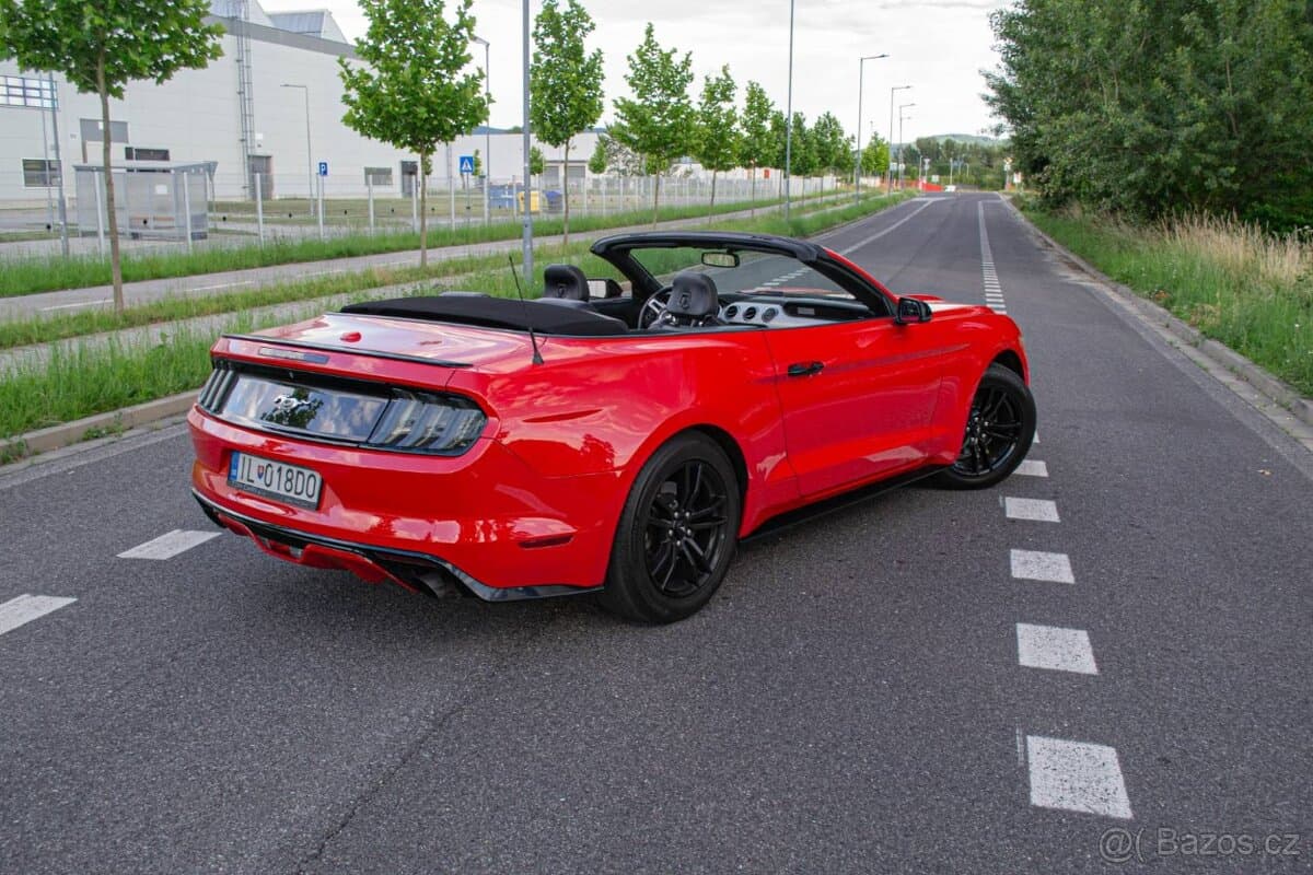 2016 Ford MUSTANG - 3