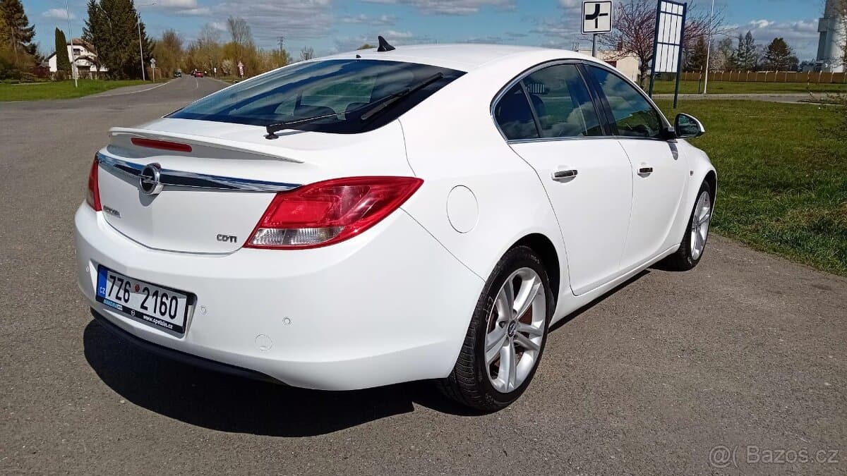 2012 Opel INSIGNIA - 3