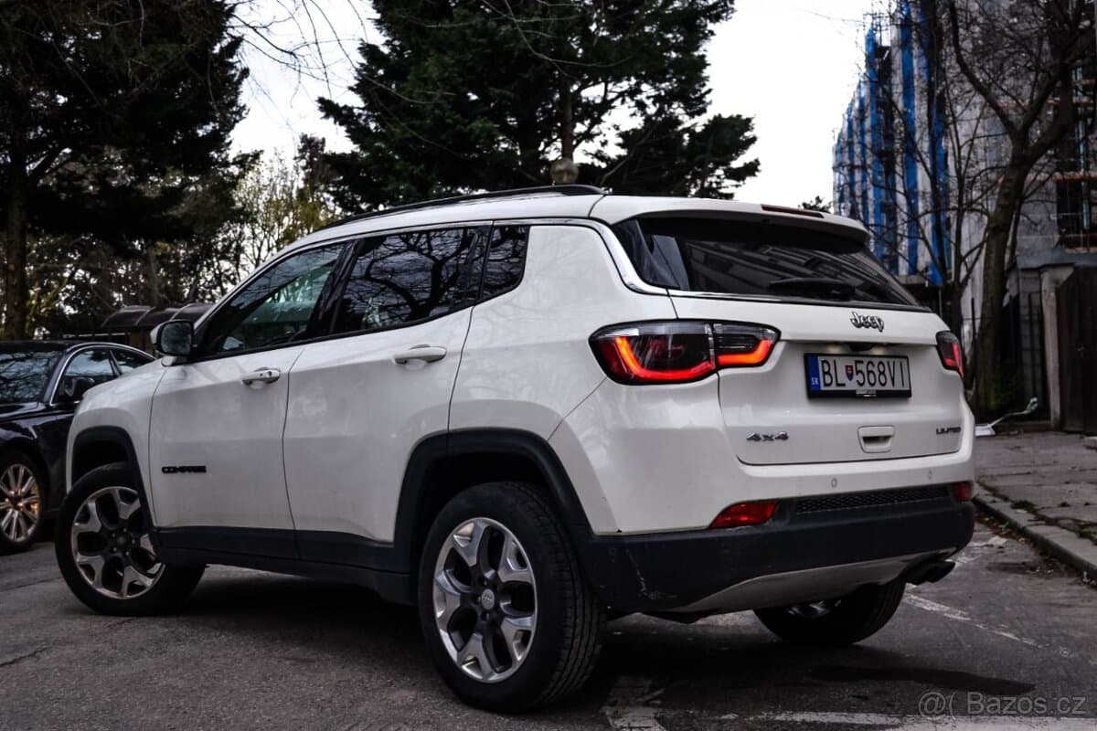 2019 Jeep COMPASS - 3