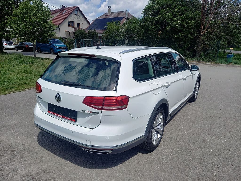 2016 Volkswagen PASSAT - 3