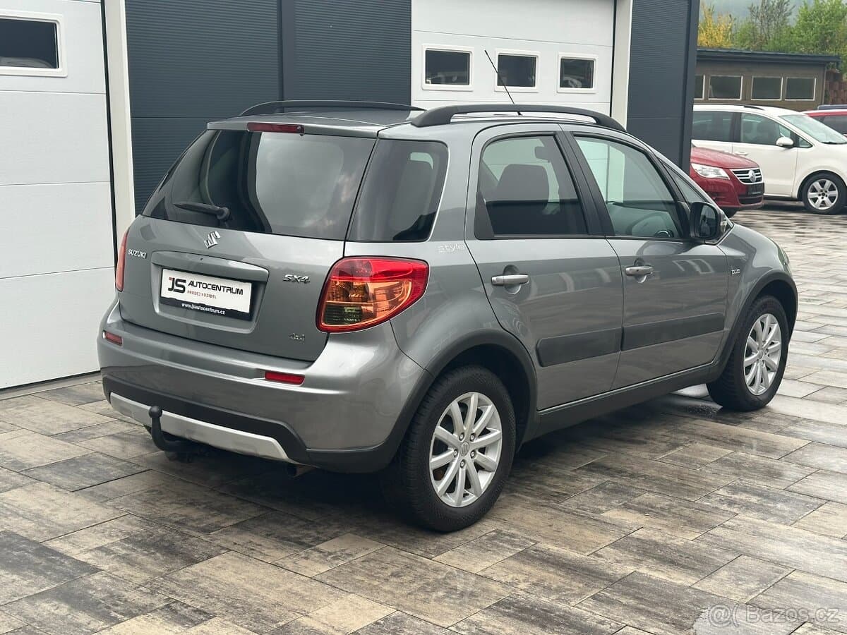 2012 Suzuki SX4 - 3
