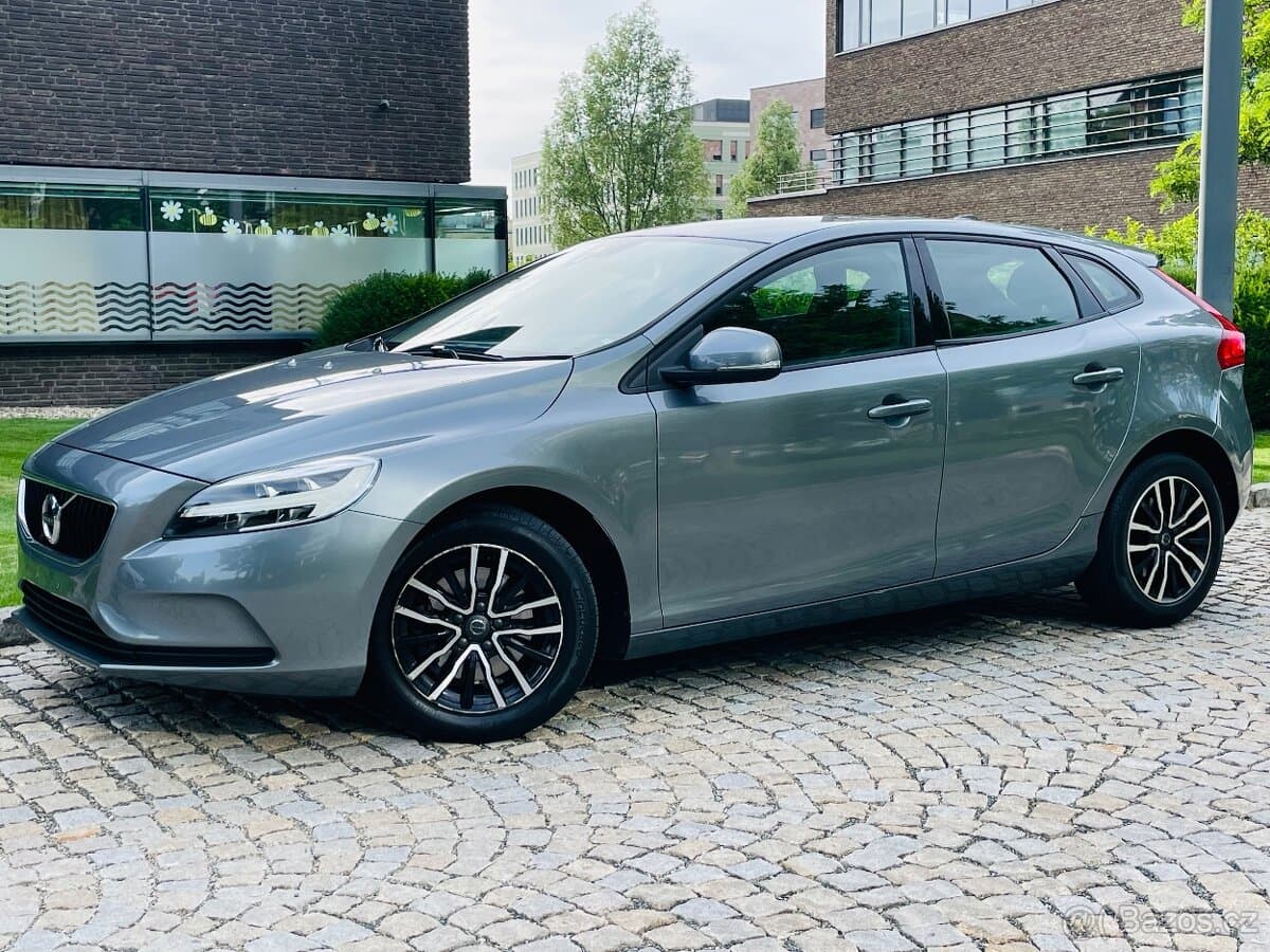 2018 Volvo V40 - 3