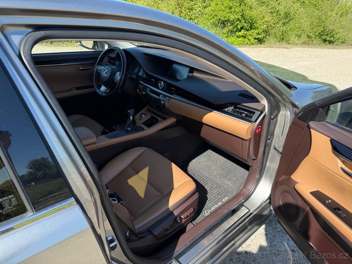 2018 Lexus ES - 3