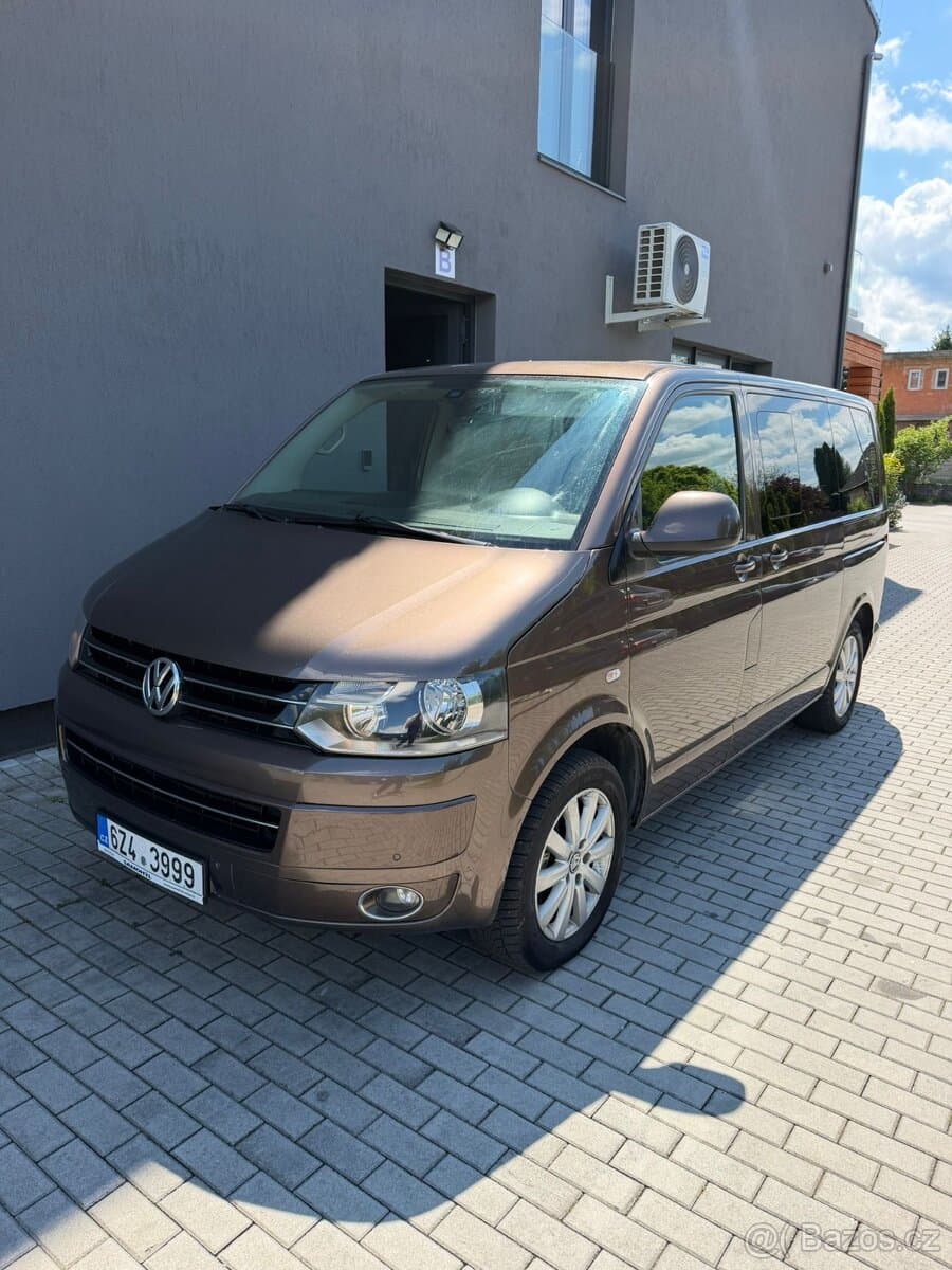 2011 Volkswagen MULTIVAN - 3