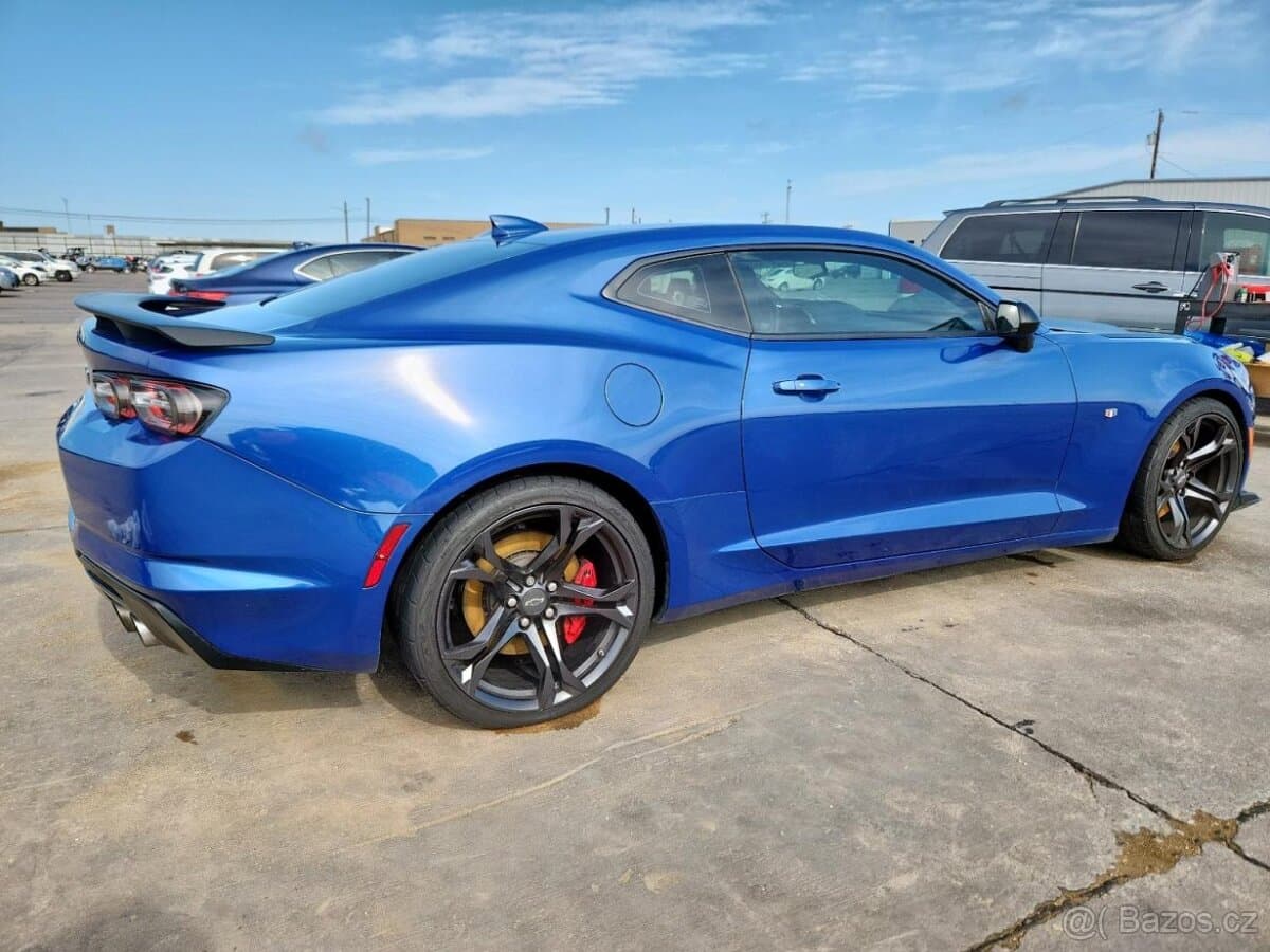 2023 Chevrolet CAMARO - 3