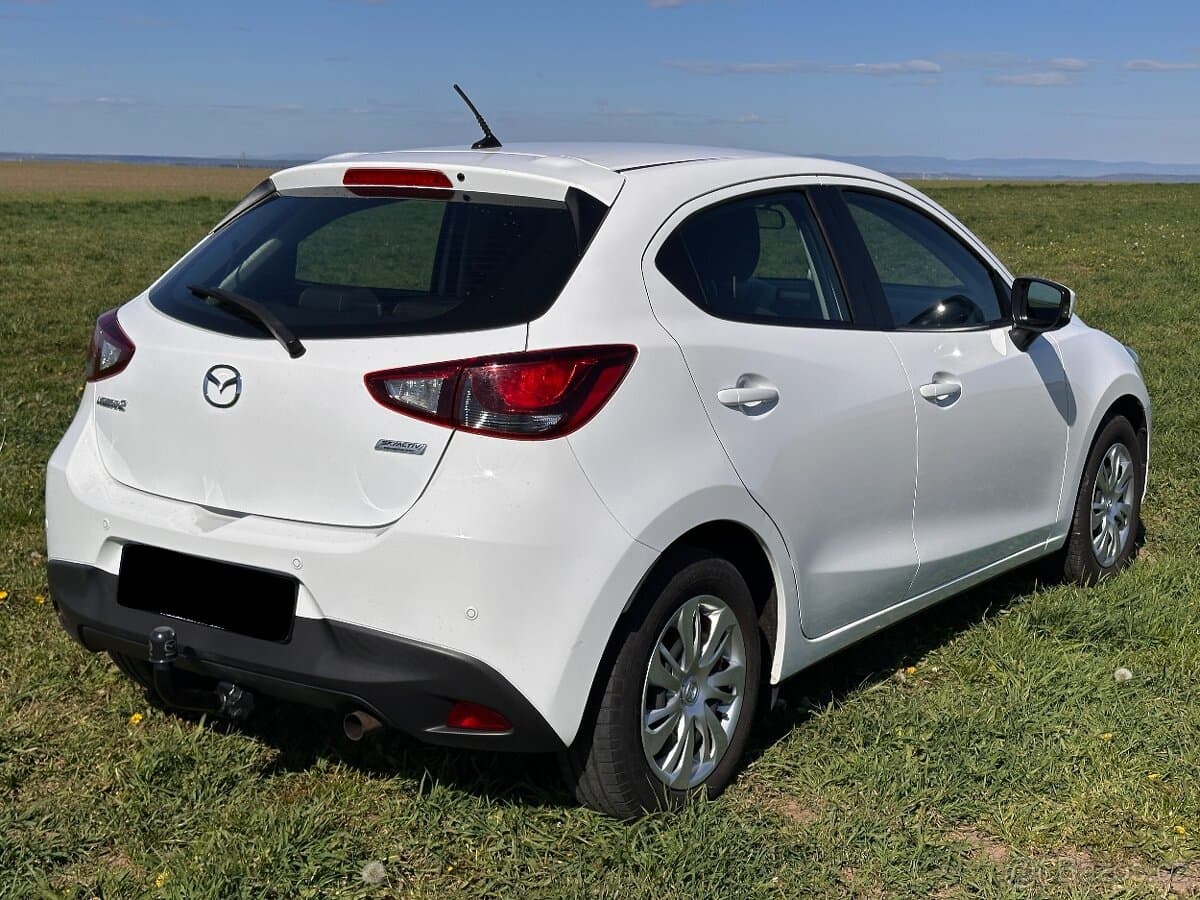 2015 Mazda 2 - 3