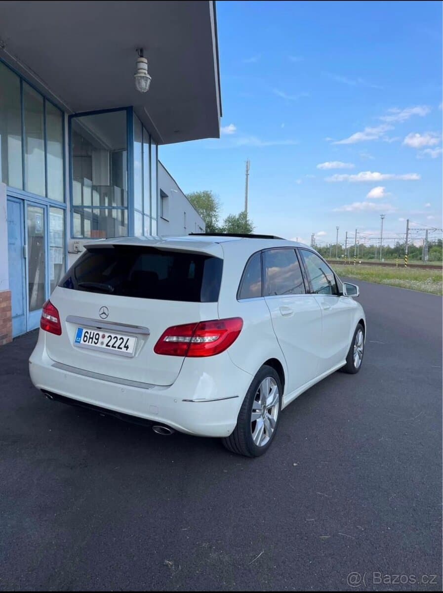 2014 Mercedes-Benz B-CLASS - 3