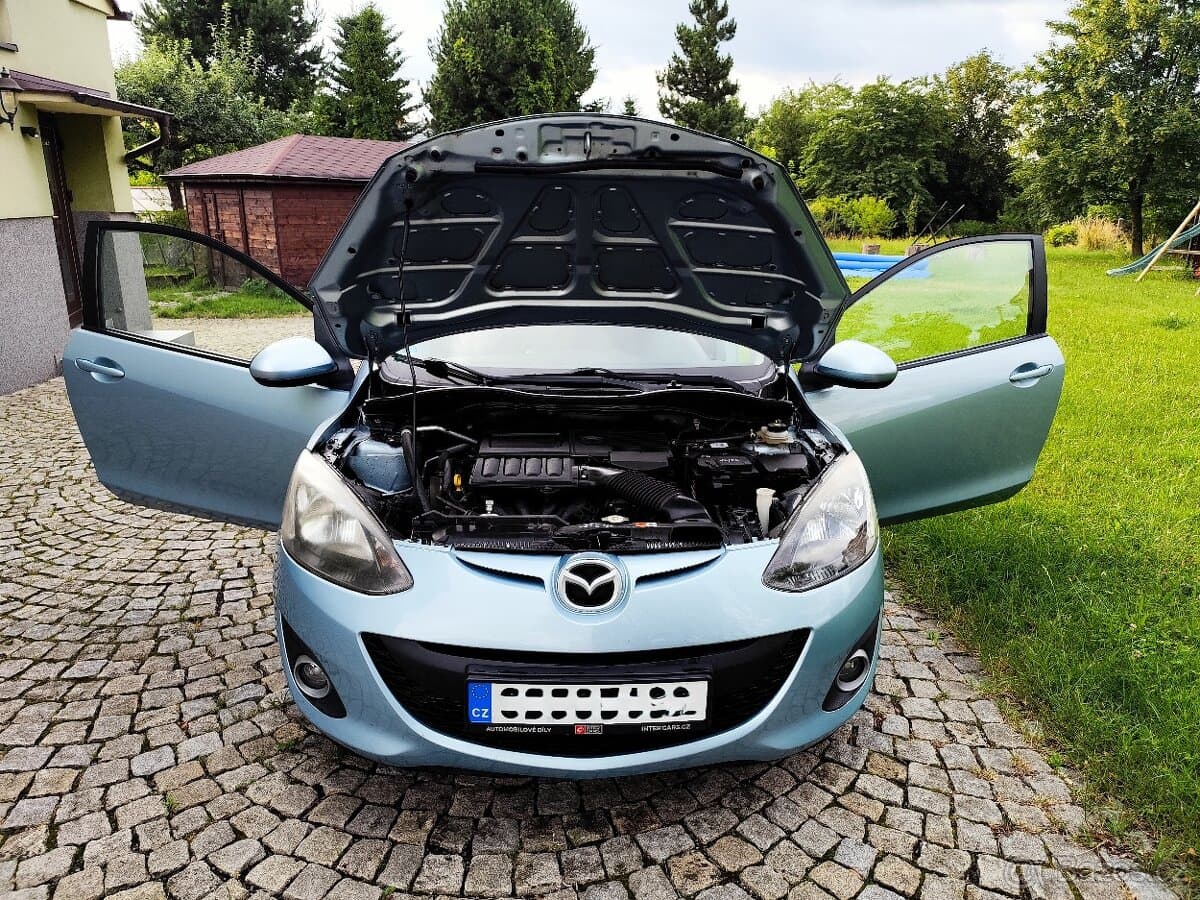 2011 Mazda 2 - 3