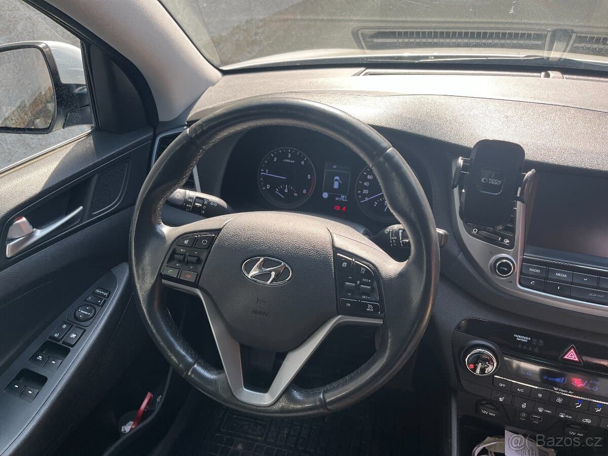 2016 Hyundai TUCSON - 3