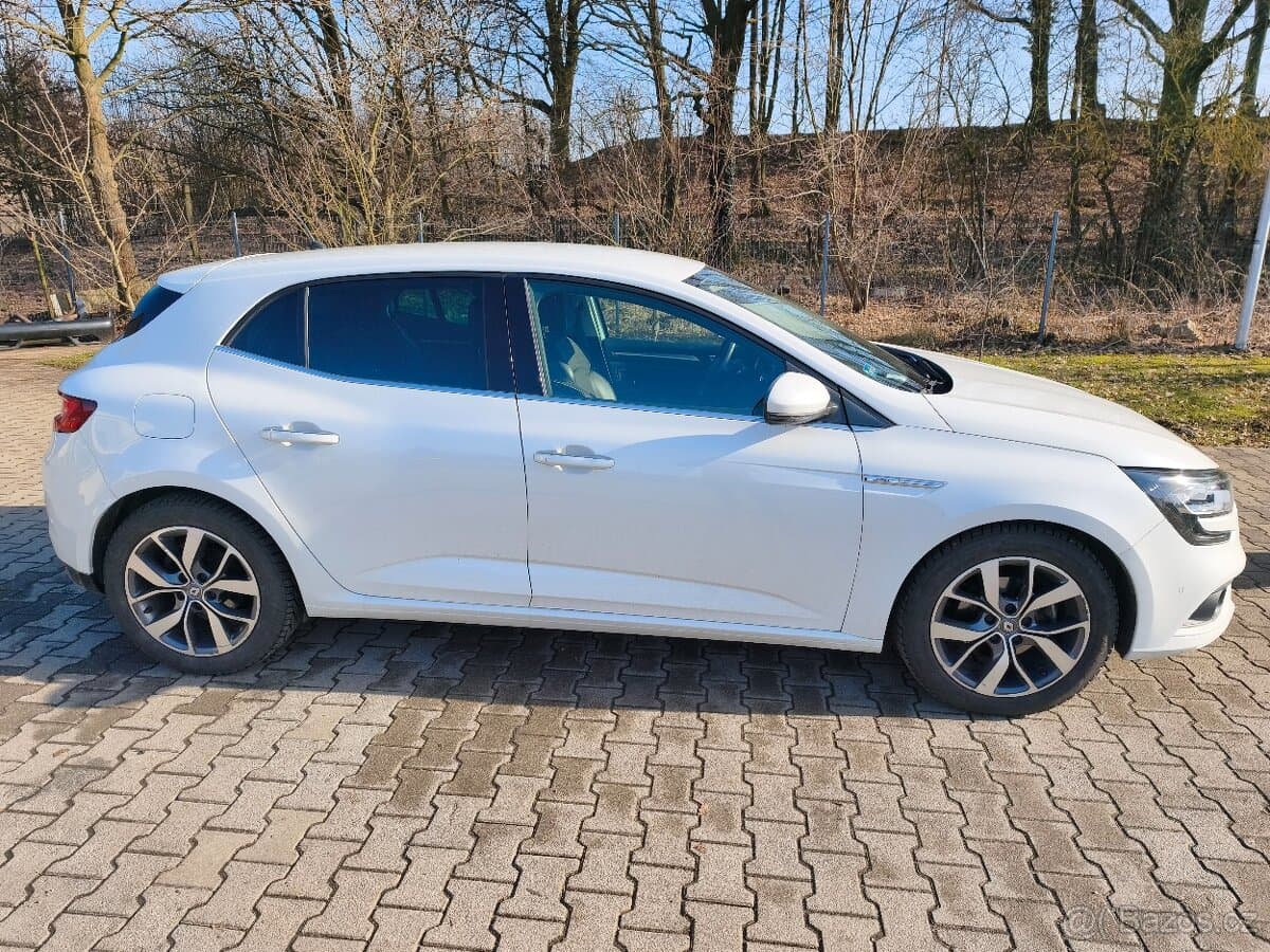 Renault MEGANE - 3