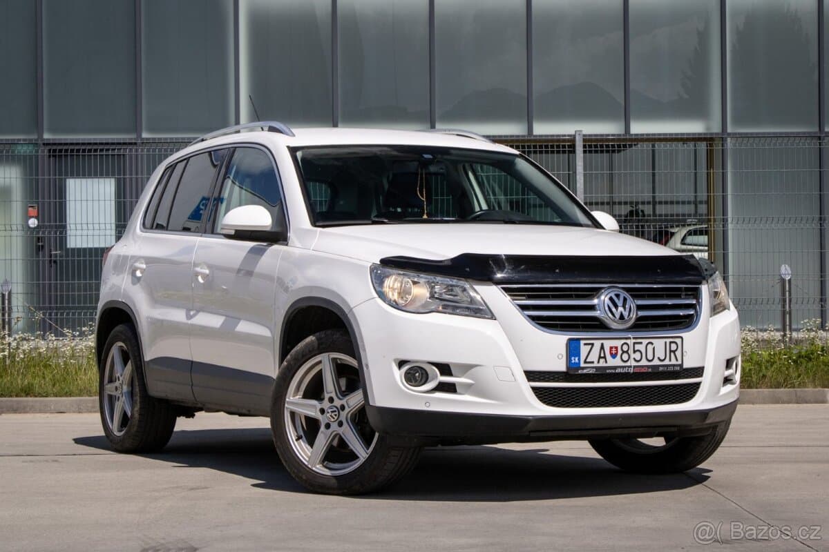 2011 Volkswagen TIGUAN - 3