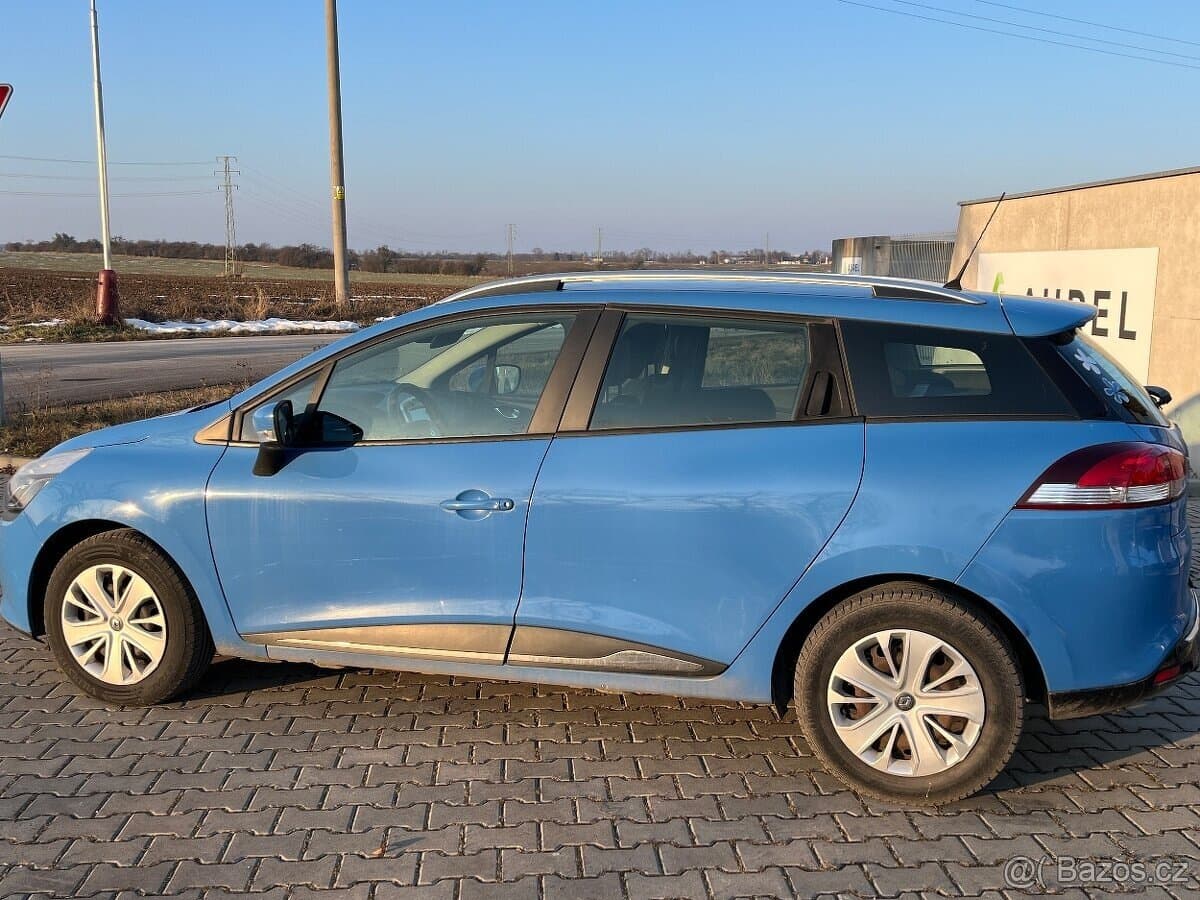 Renault CLIO - 3