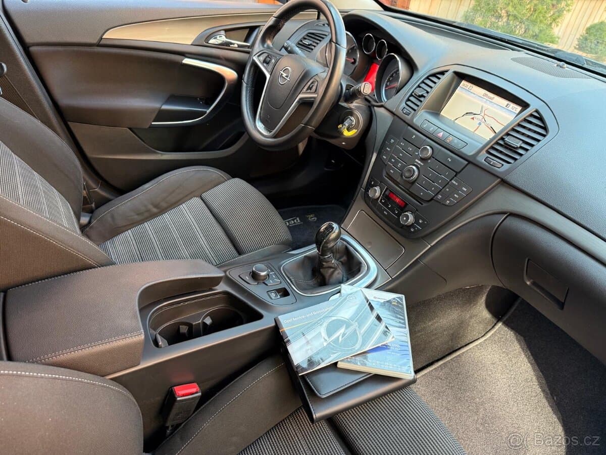 2010 Opel INSIGNIA - 3