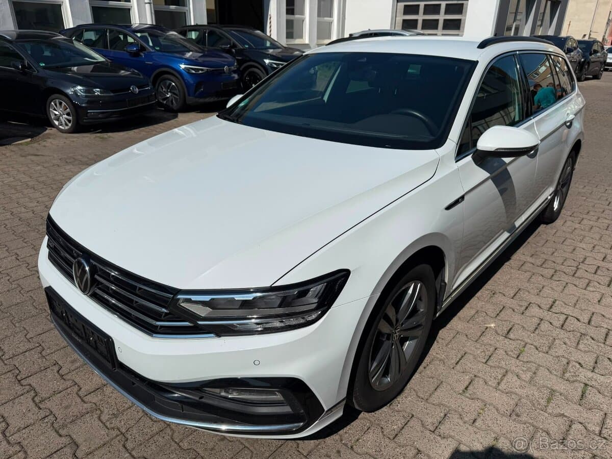 Volkswagen PASSAT - 3