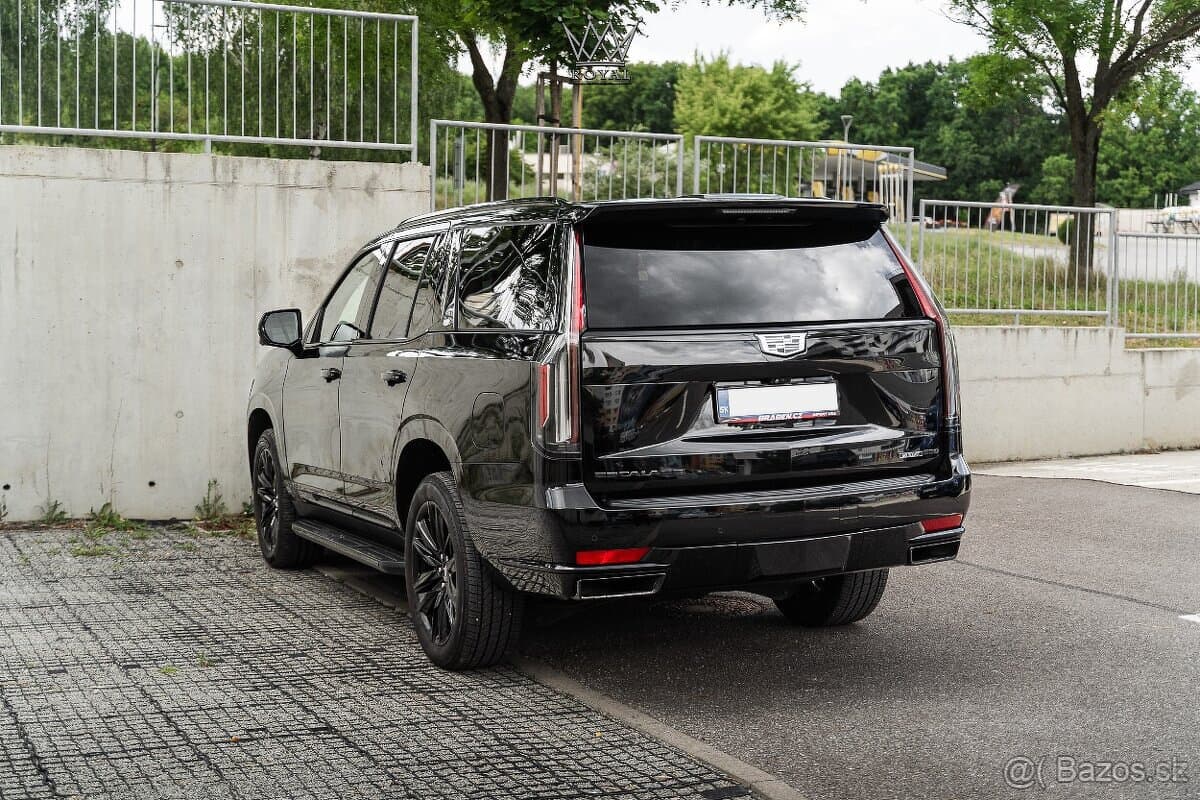 2021 Cadillac ESCALADE - 3
