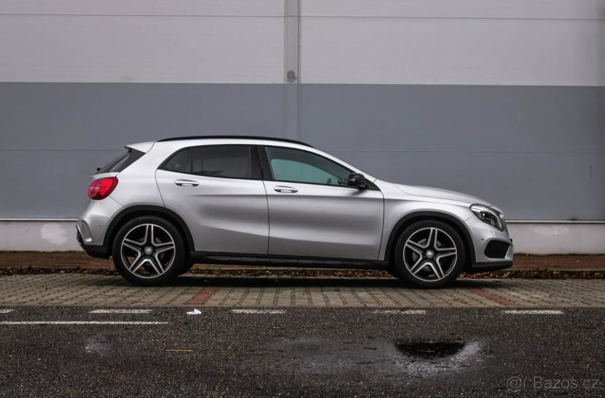 2016 Mercedes-Benz GLA - 3
