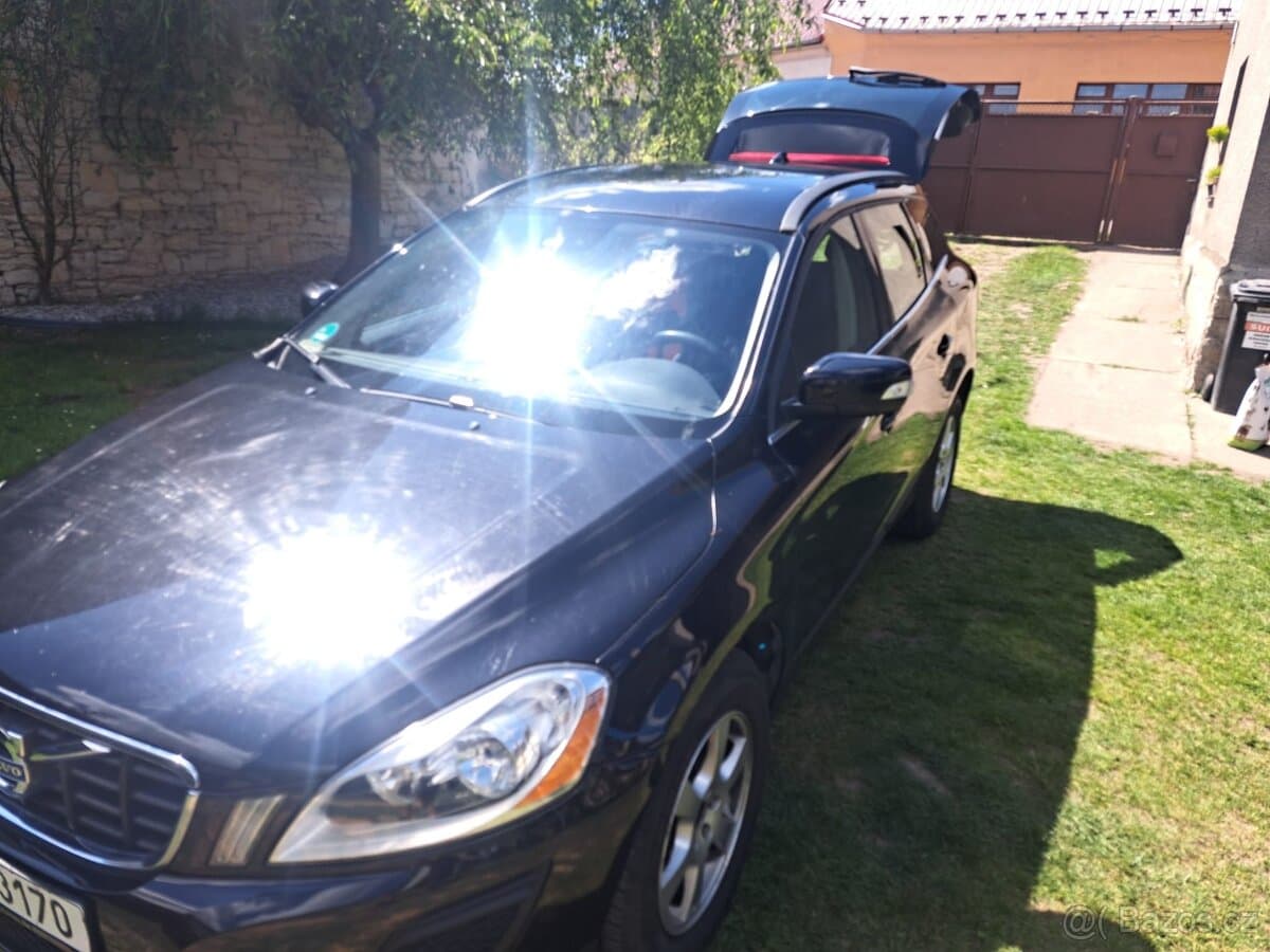 2011 Volvo XC60 - 3