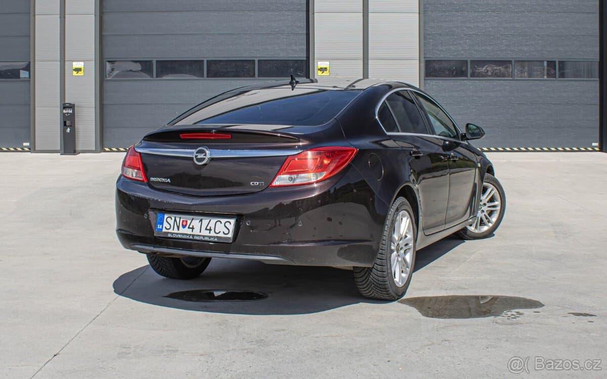 2011 Opel INSIGNIA - 3