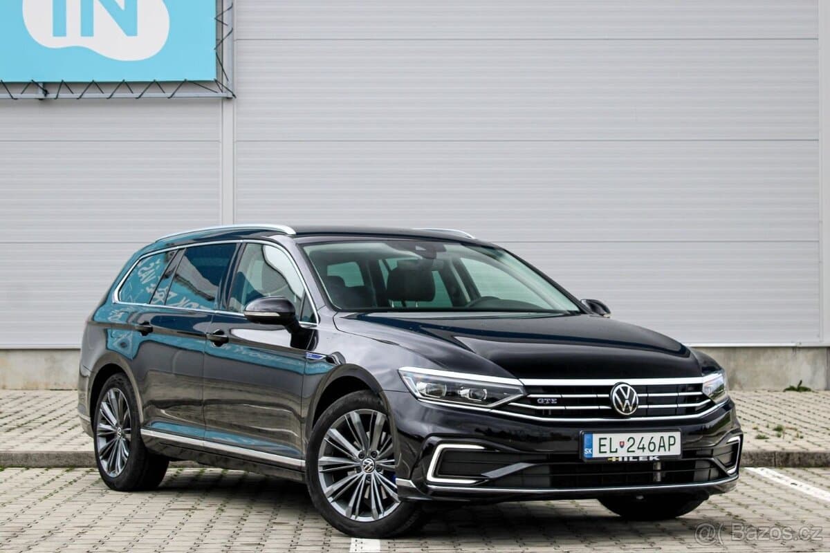 2023 Volkswagen PASSAT - 3