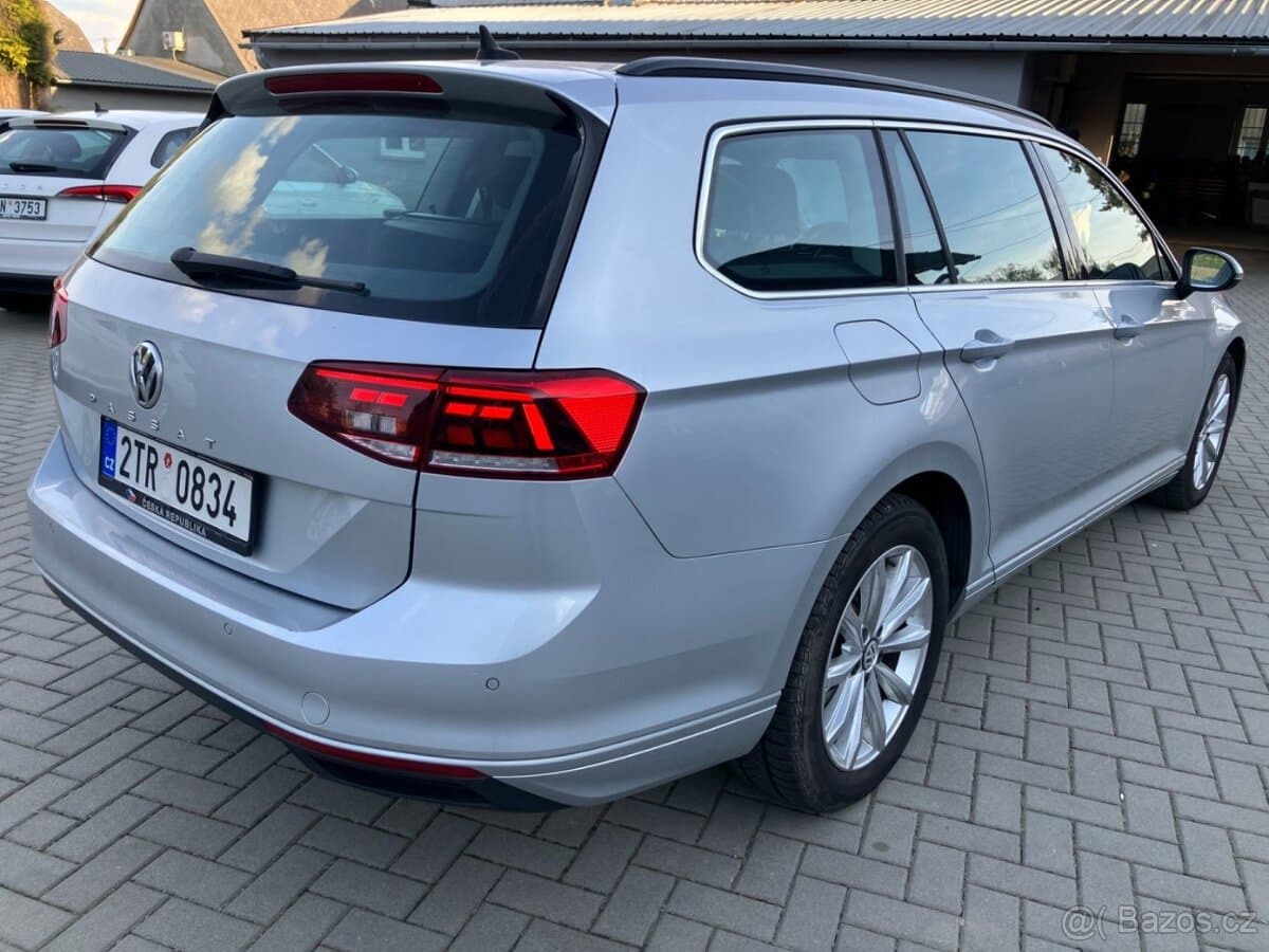 2020 Volkswagen PASSAT - 3