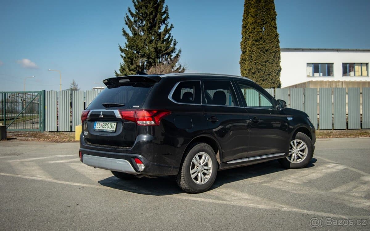 2019 Mitsubishi OUTLANDER - 3