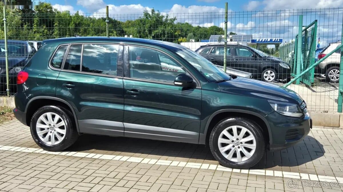 2012 Volkswagen TIGUAN - 3