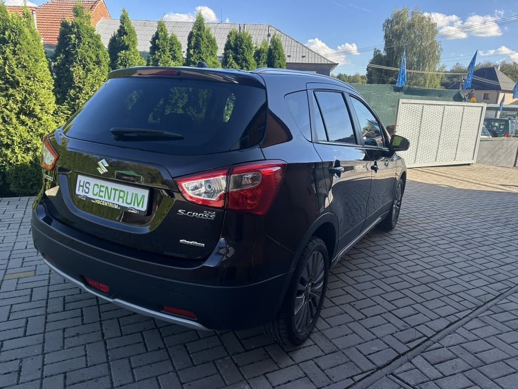 2015 Suzuki S-CROSS - 3
