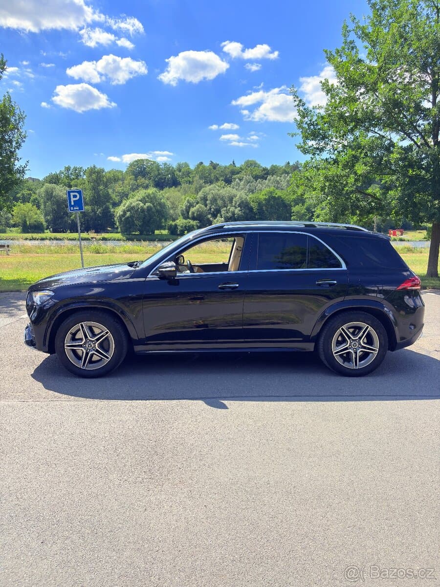 2021 Mercedes-Benz GL - 3