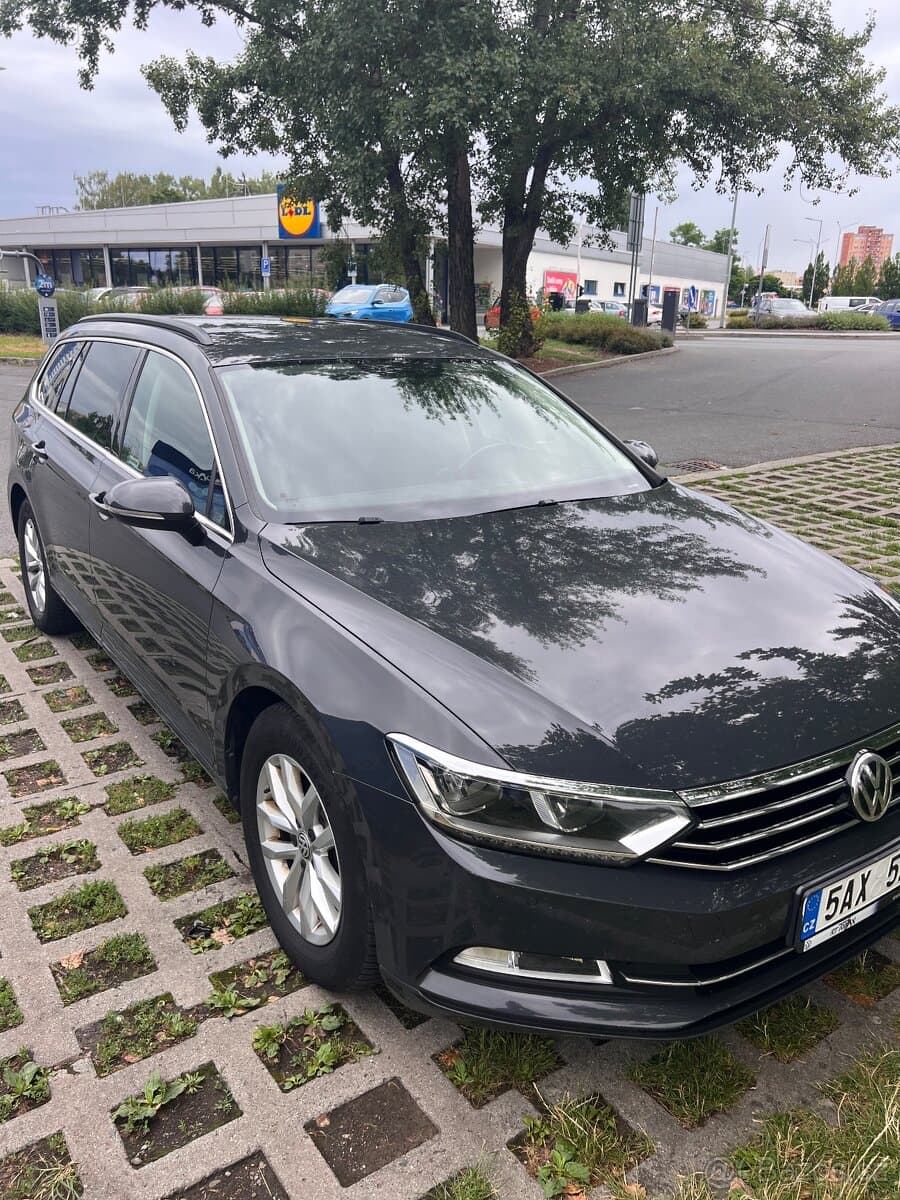 Volkswagen PASSAT - 3