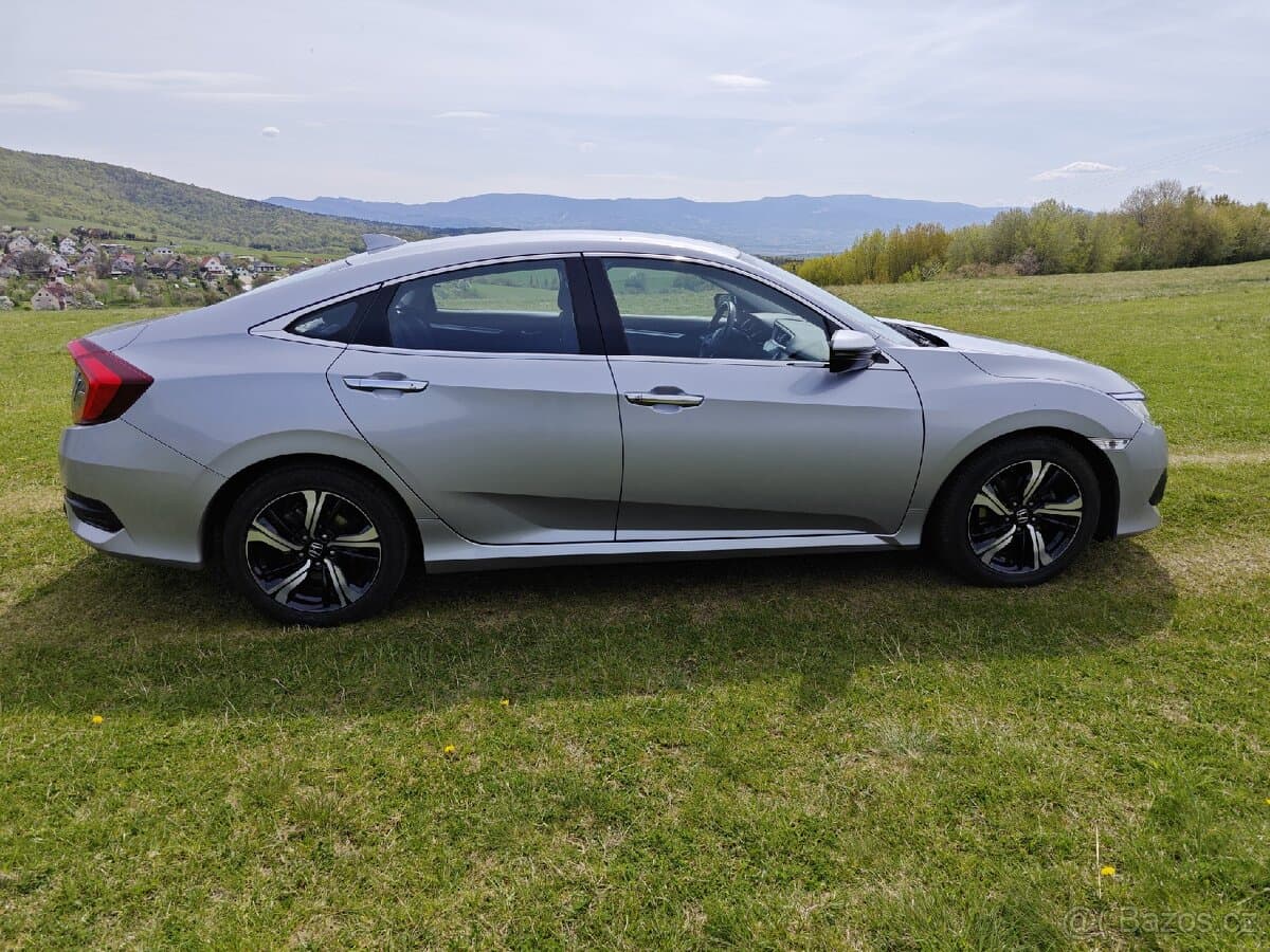 2018 Honda CIVIC - 3