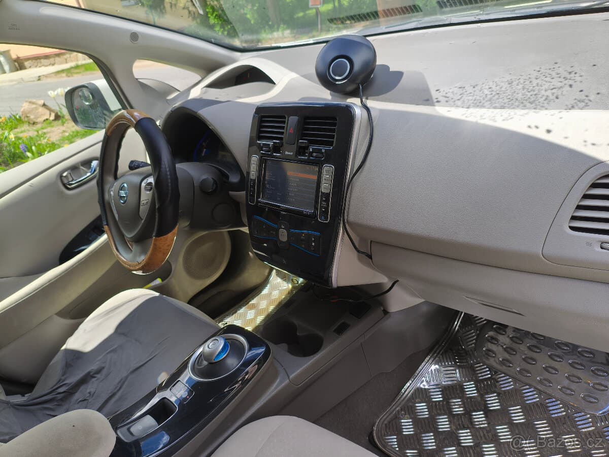 Nissan LEAF - 3