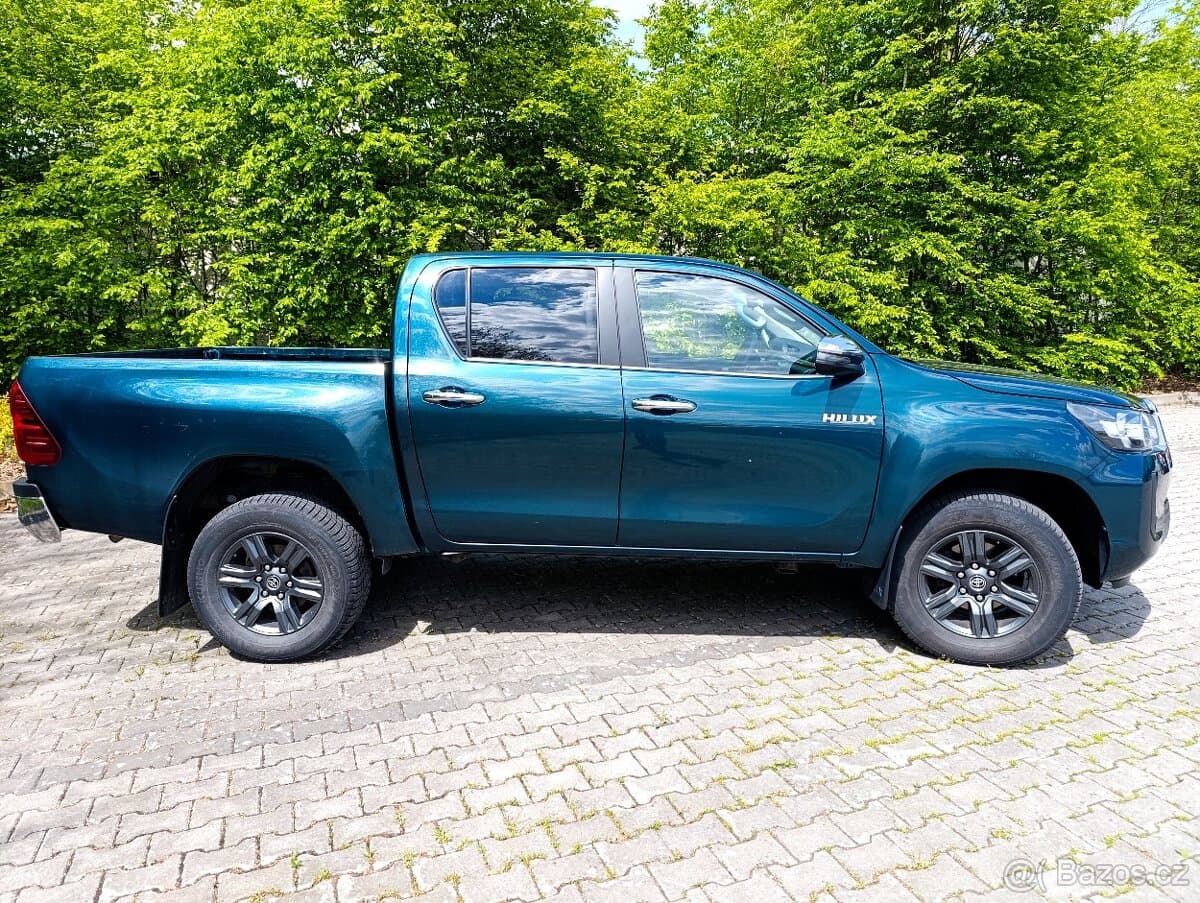 2021 Toyota HILUX - 3