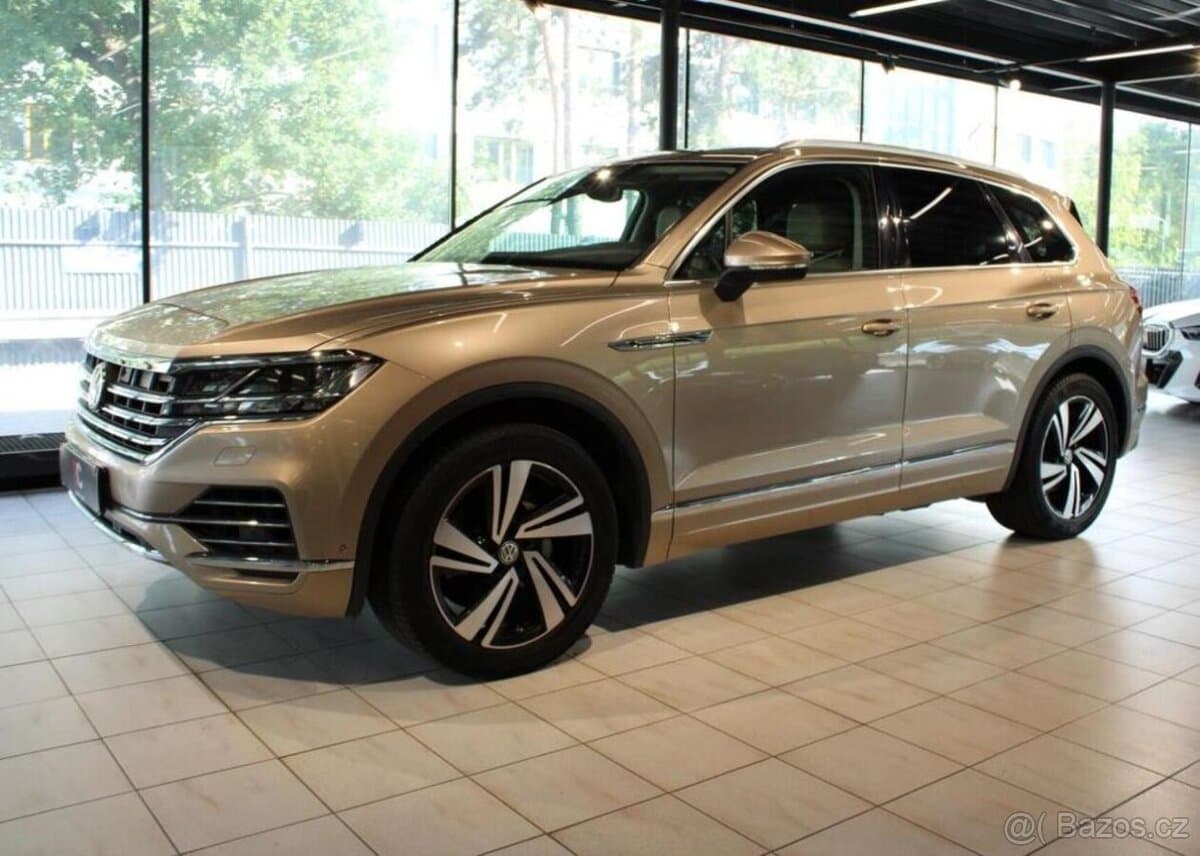 2018 Volkswagen TOUAREG - 3