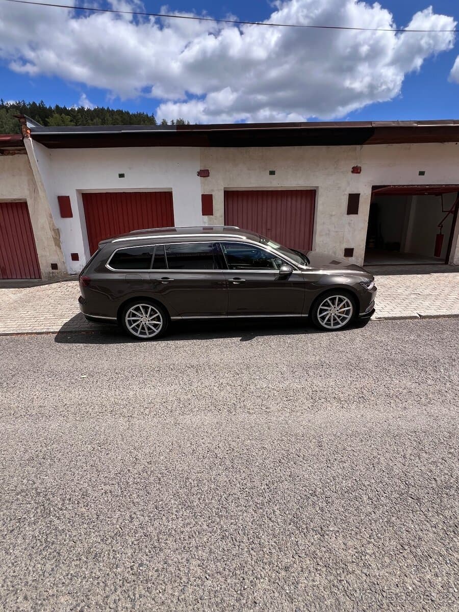 2015 Volkswagen PASSAT - 3