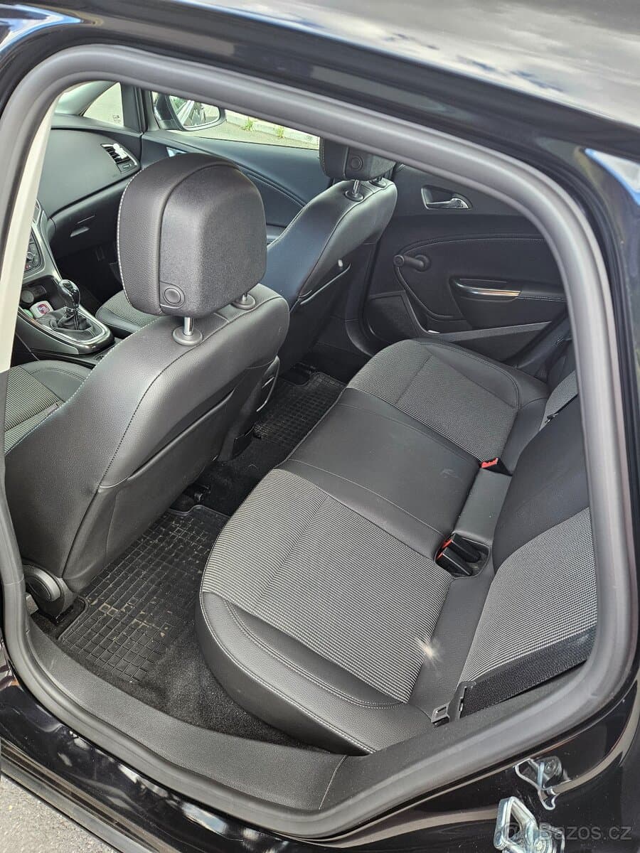 2010 Opel ASTRA - 3