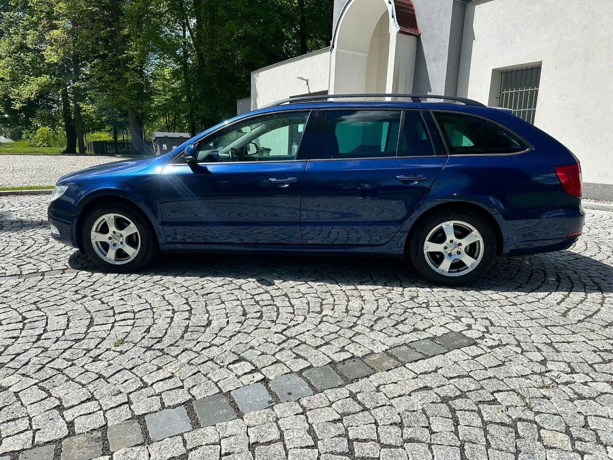 2011 Škoda SUPERB - 3